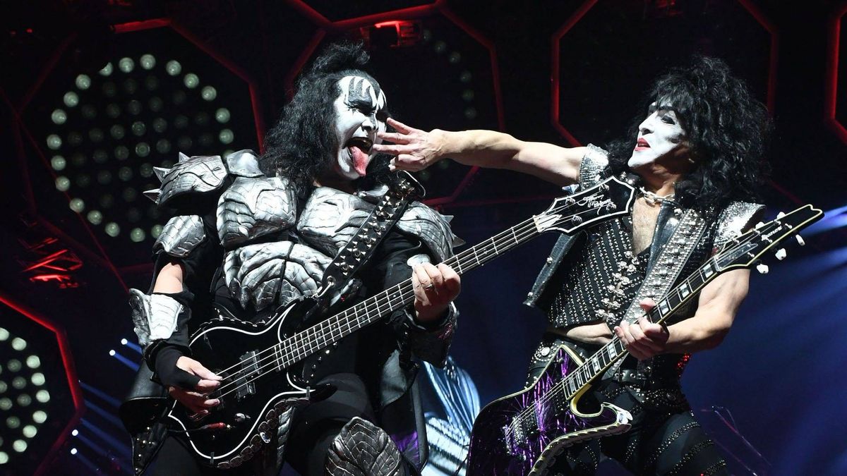 Gene Simmons, Paul Stanley