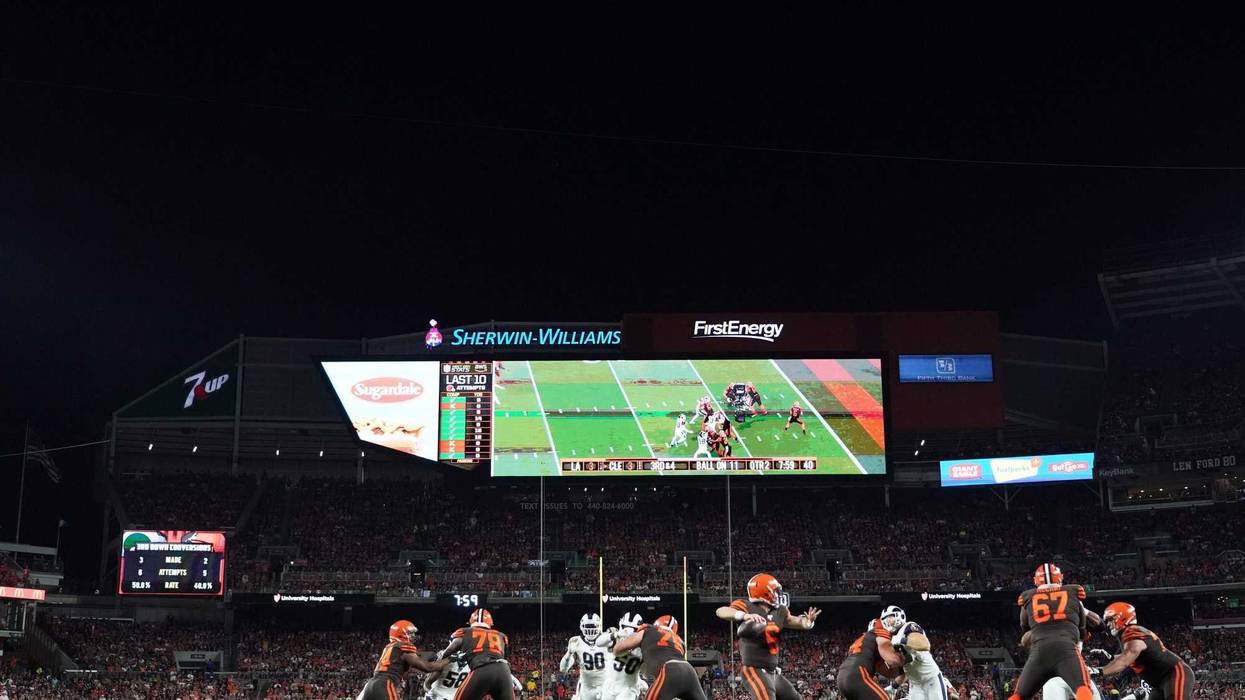 General overall view as Cleveland Browns quarterback Baker Mayfield (6) throws a pass in the second quarter against the Los Angeles Rams at FirstEnergy Stadium.