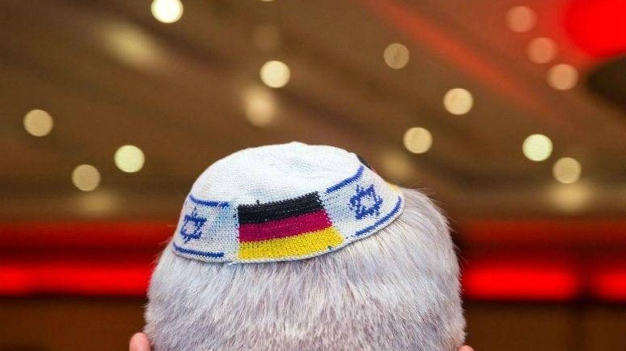 German Jews have been warned by a leading government official not to wear traditional kippahs in all public settings following a rise in anti-Semitic attacks across the country.