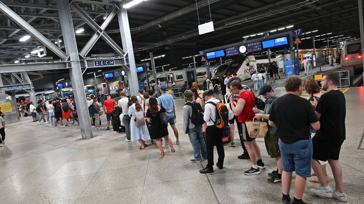 Germany Trains Halted 4399