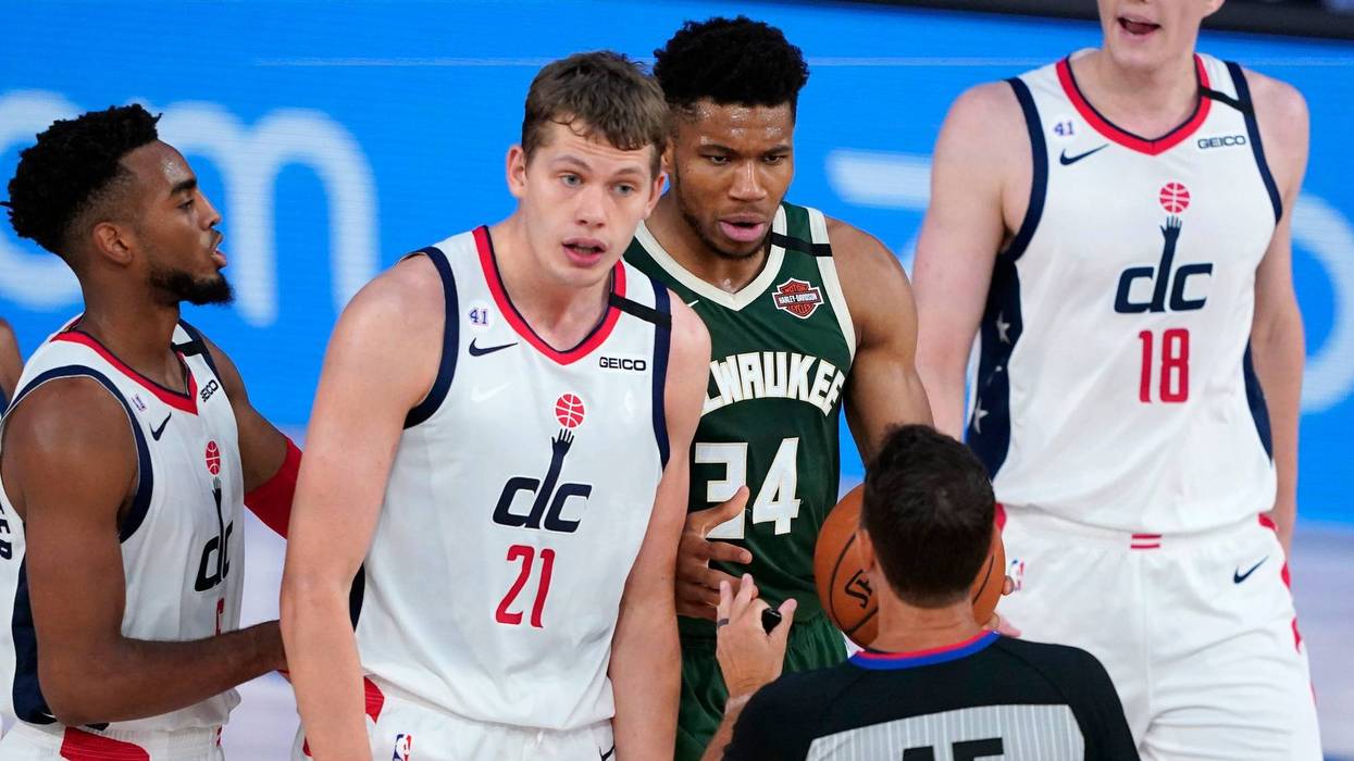 Giannis Antetokounmpo, Milwaukee Bucks