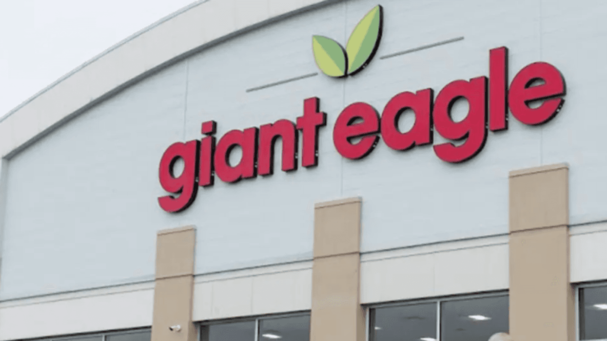 Giant Eagle storefront