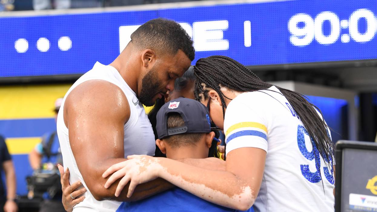 Giants Rams Football