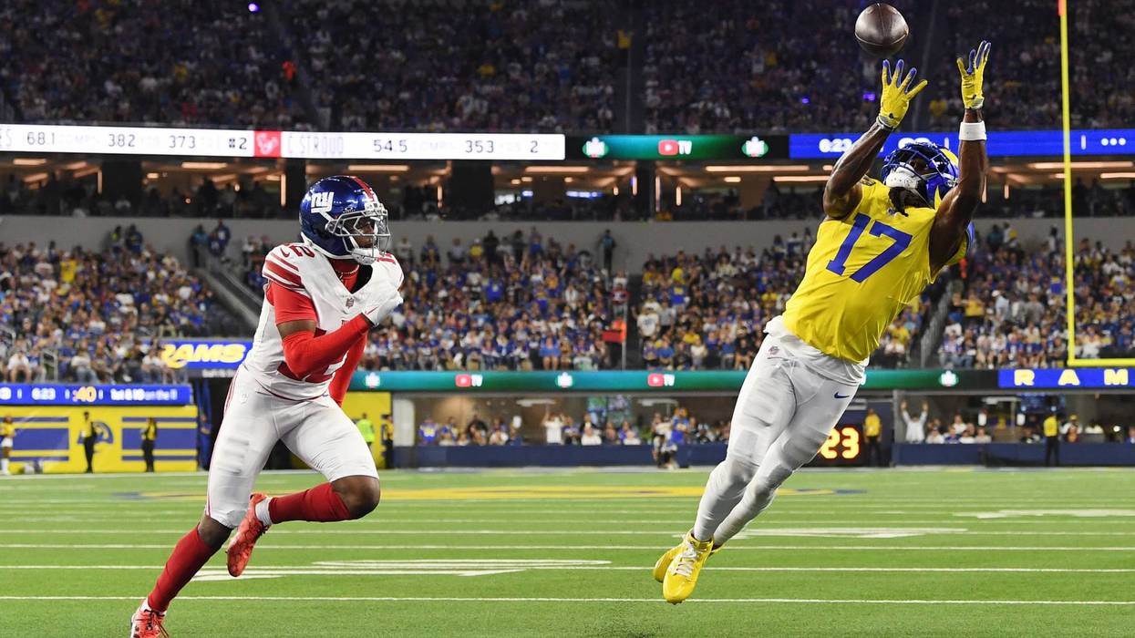 GIANTS-RAMS