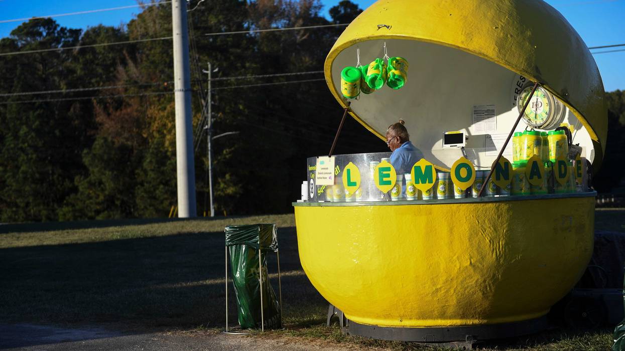 Gideon & Josiah Lemonade Stand For Heroes in Brooklyn