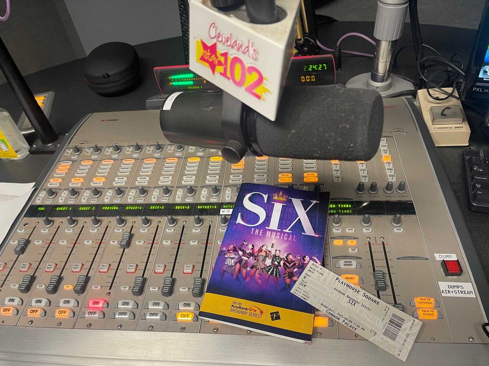 Glenn's Really Unbiased Review of Six at Playhouse Square