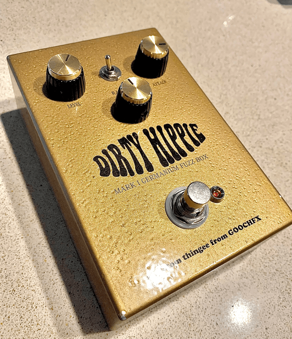 Gold fuzz pedal "Dirty Hippie"