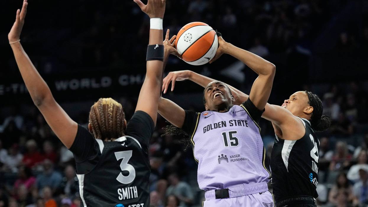 Aces surge past Valkyries 92-73 as Jackie Young shines in a 21-2 run