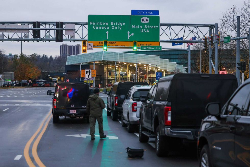 Gov. Kathy Hochul was on the scene of a possible car bombing on Rainbow Bridge.