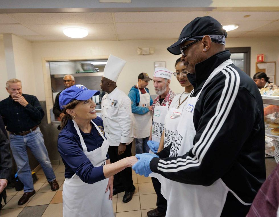 Governor Kathy Hochul visits the Capital City Rescue Mission in Albany.