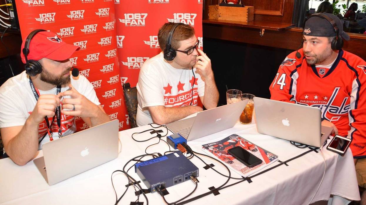 Grant & Danny join Capitals fans for a live broadcast at Elephant and Castle in Washington, D.C.