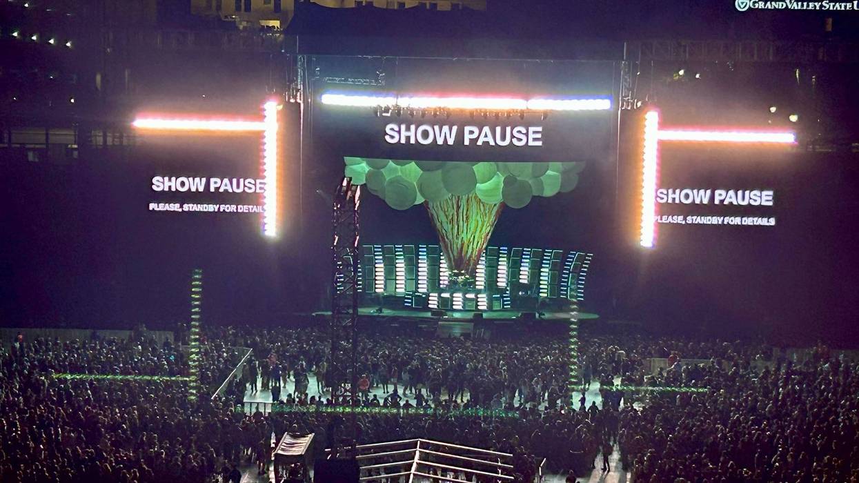 Green Day concert on pause