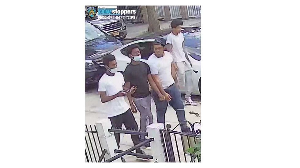 Group of men wanted for robbing and carjacking teen