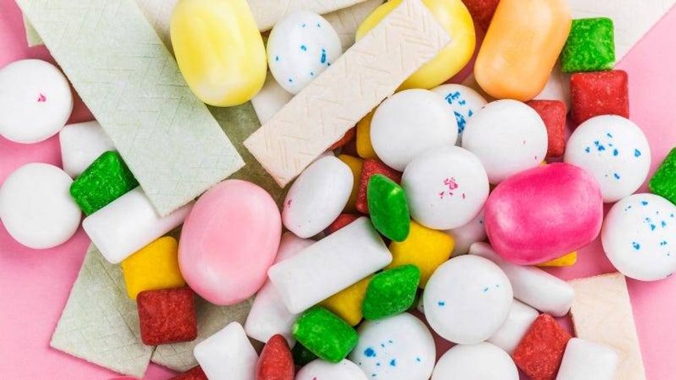 Gum 7 happy_lark / Getty Images