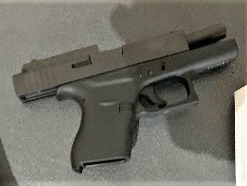 Gun