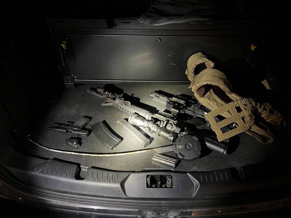 guns at the van