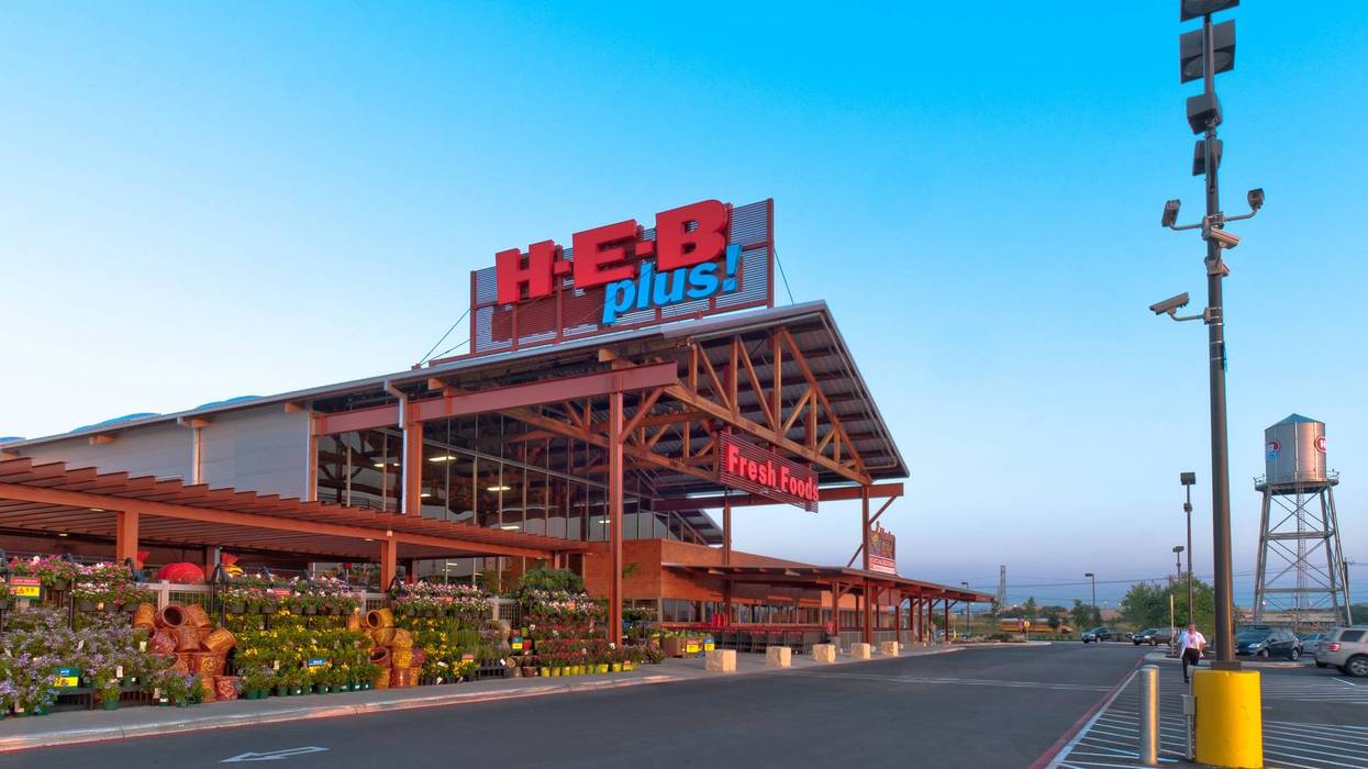 H-E-B store front