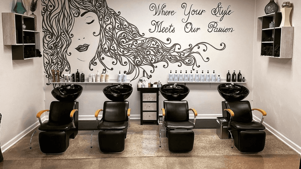 hair salon fringe