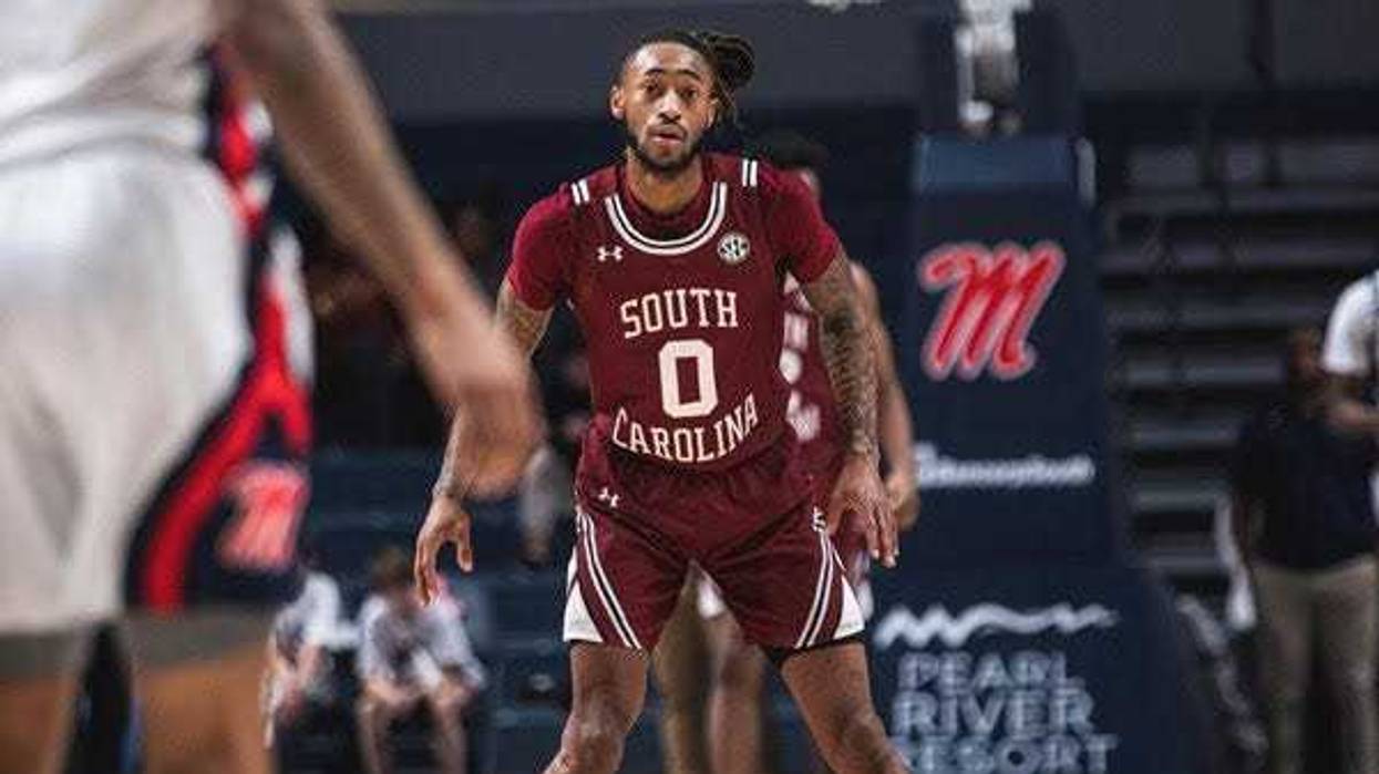 Half court buzzer beater lifts SC