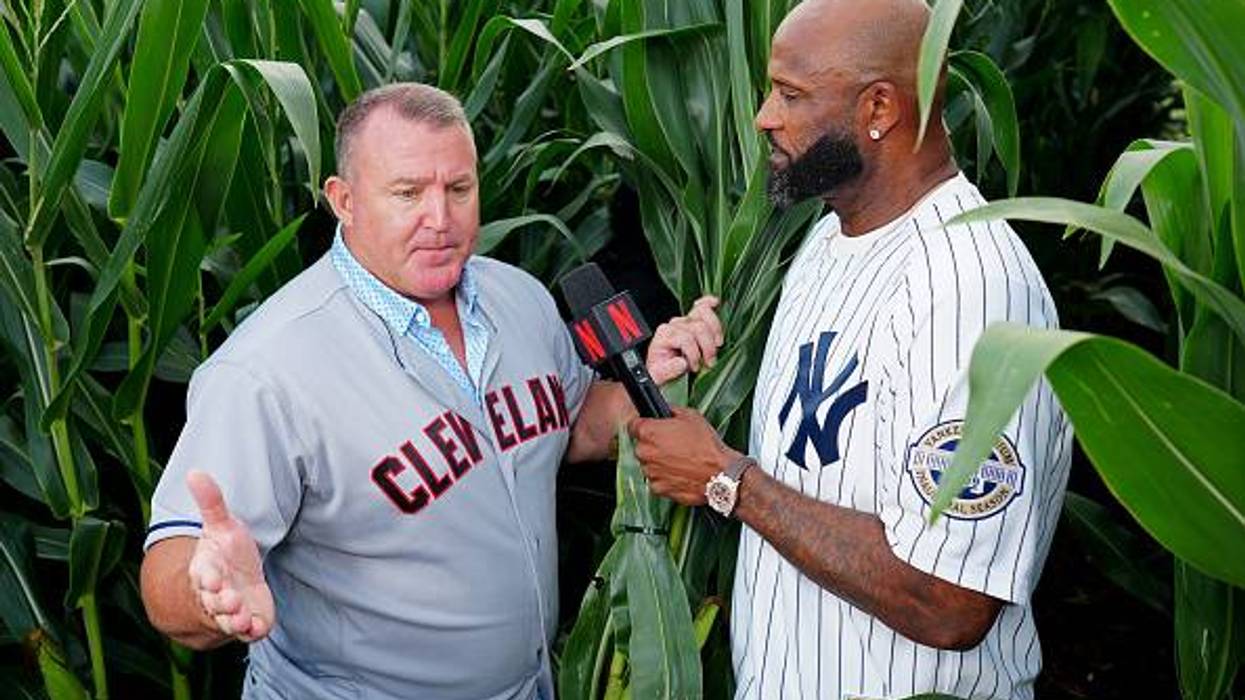 Does Jim Thome's White Sox Outfit Make his Statue Indefensible?