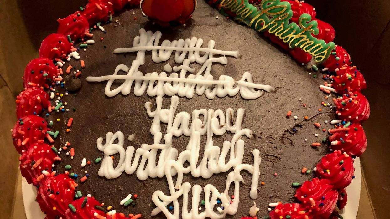 Happy Merry Birthdaymas to December Birthday People