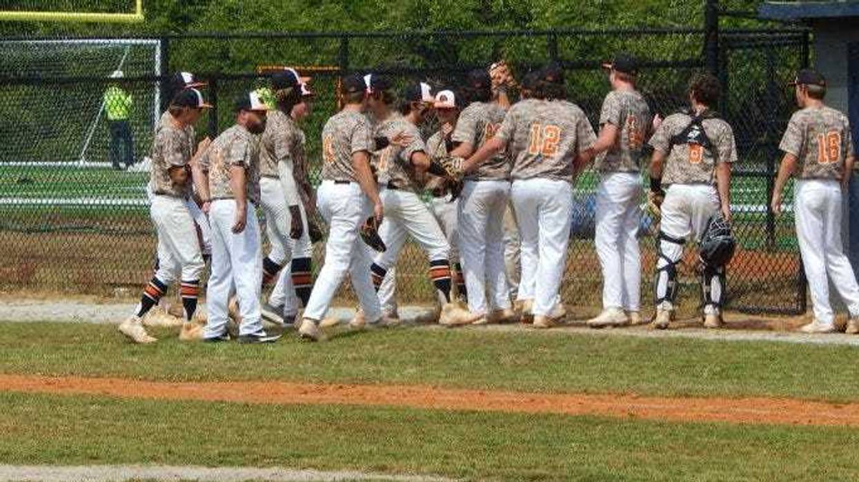 Hart County defeats Redan