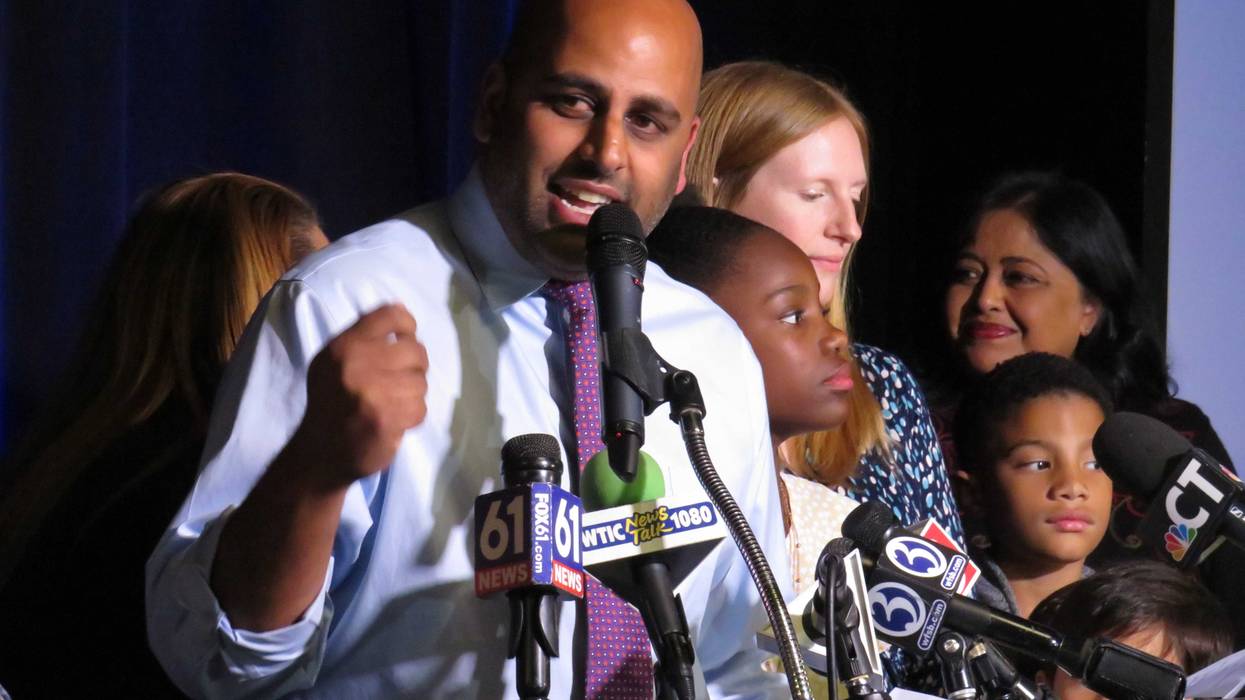 Hartford Mayor-elect Arunan Arulampalam, giving a victory speech with his family, 11/7/23