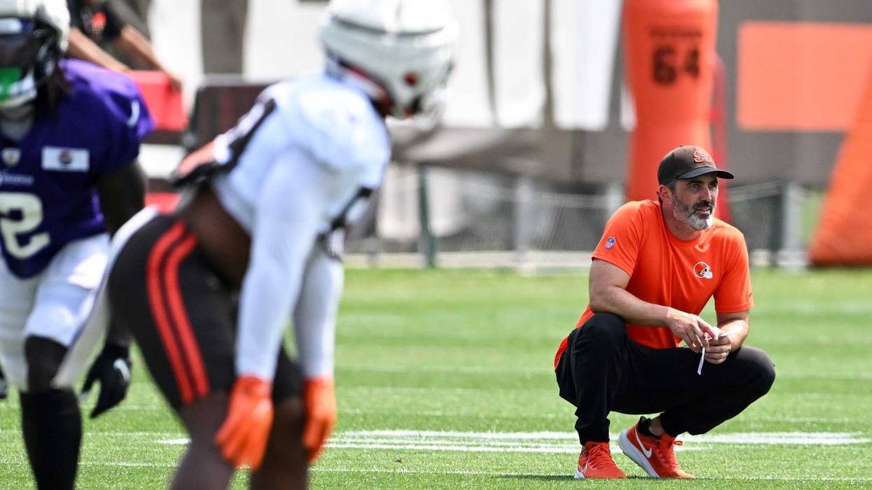 Head coach Kevin Stefanski of the Cleveland Browns watches a drill during a joint training camp practice with the Minnesota Vikings at CrossCountry Mortgage Campus on August 14, 2024 in Berea, Ohio.