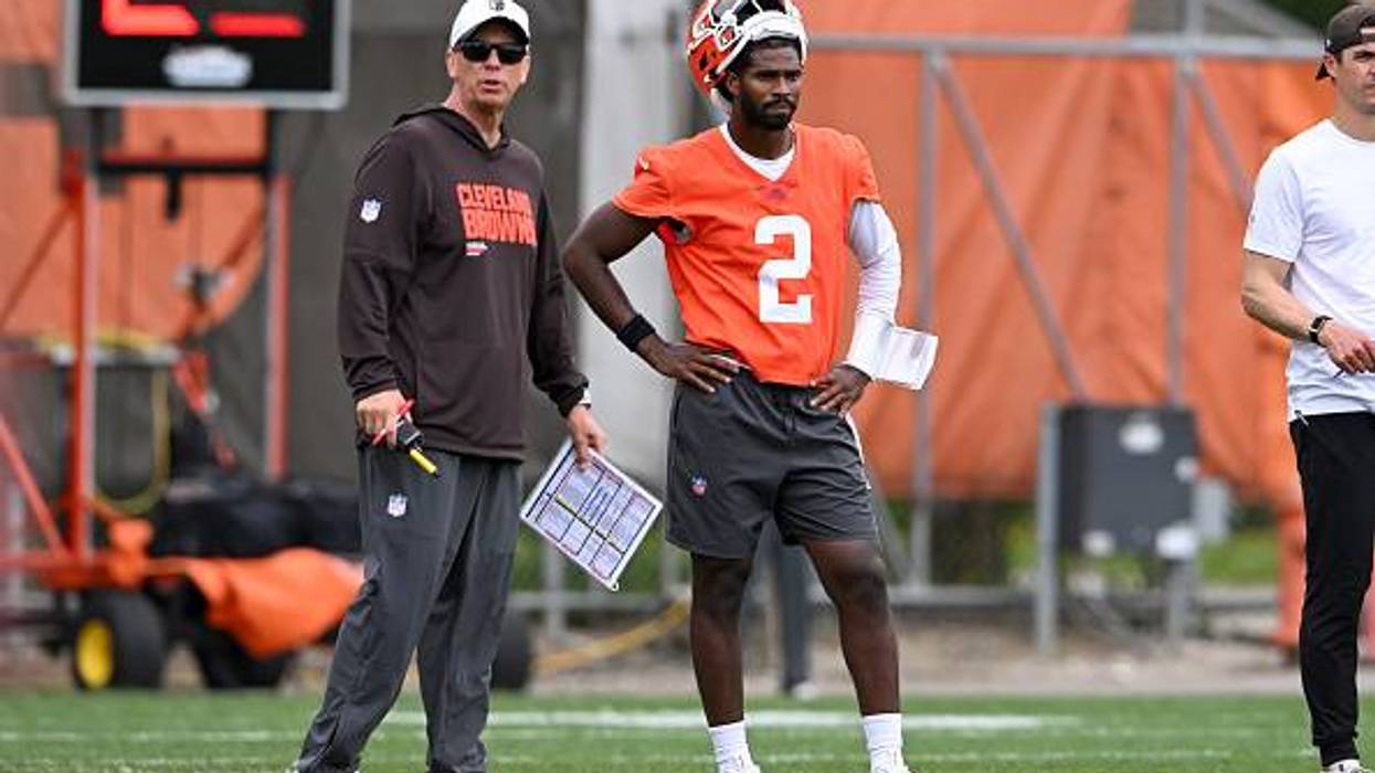 Joe Thomas: Trading Shedeur Now Would Be Crazy