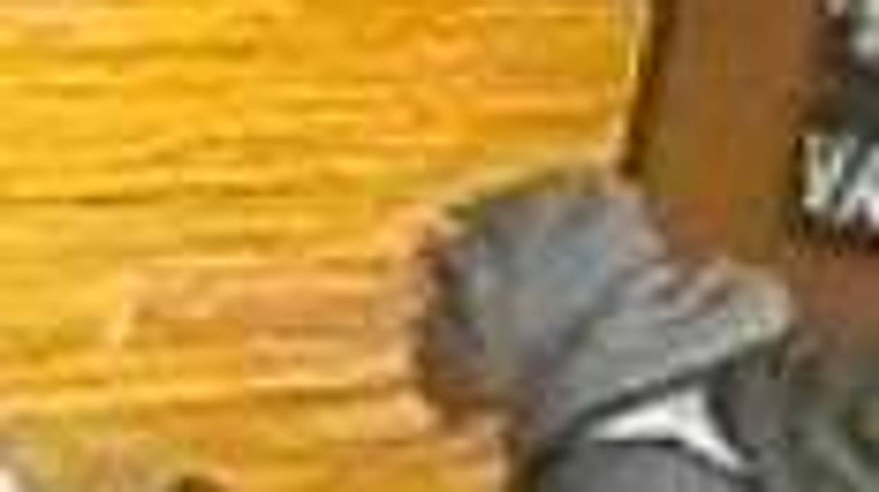 Henrico Police looking for person wanted for robbing the Avail Vapor on S. Laburnum on Saturday (Photo Credit: Henrico Police)