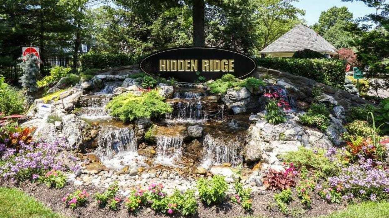 Hidden Ridge Syosset