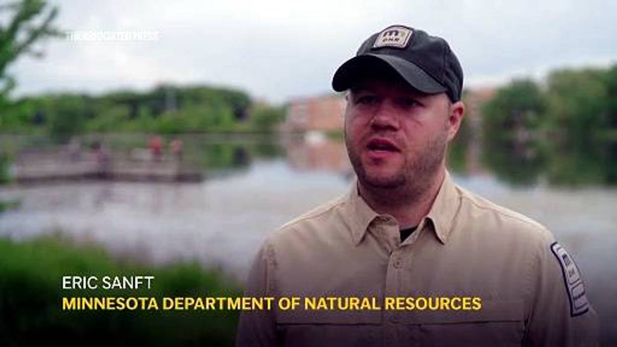 Some anglers praise forward-facing sonar, but others say high-tech fishing can ruin a day at the lake