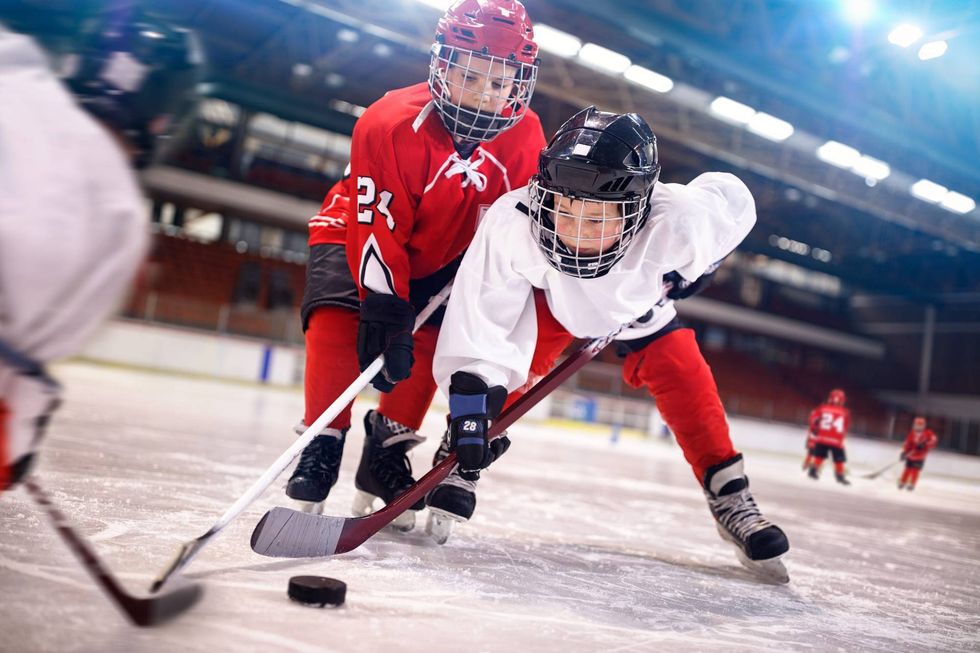 Is it safe to play school sports amid surging cases of COVID-19? Experts weigh in