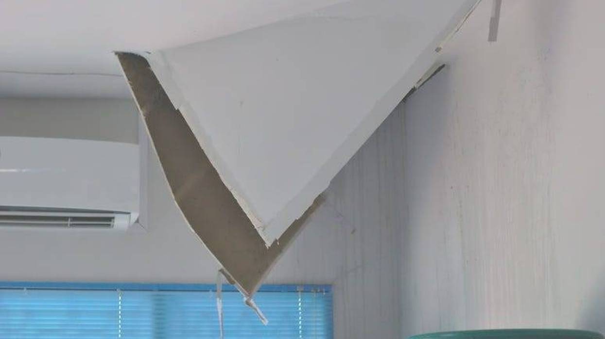 Hole, Ceiling, Roof, Gypsum Board