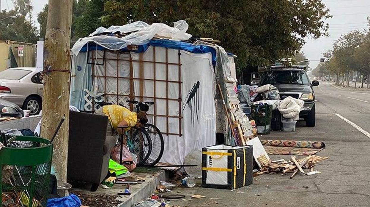 Homeless camp clean up Venice Blvd. Sept. 8, 2021