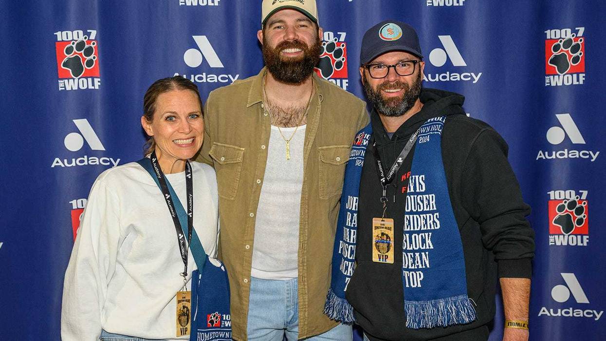 Hometown Holiday Meet & Greets