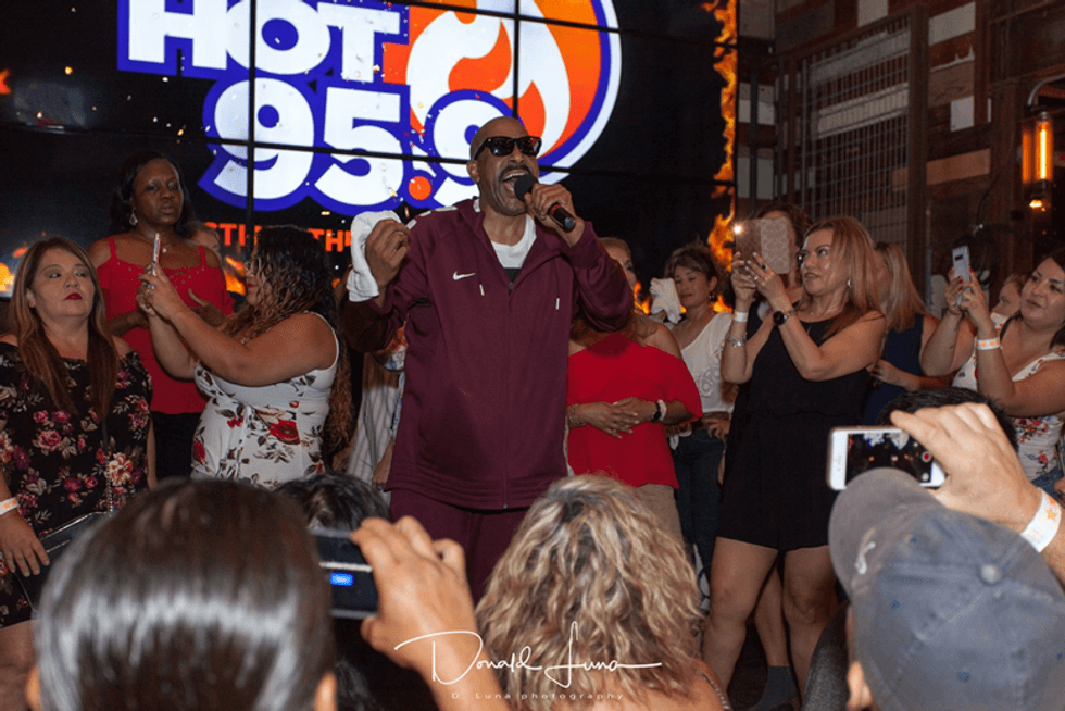 hot 959 throwback throwdown