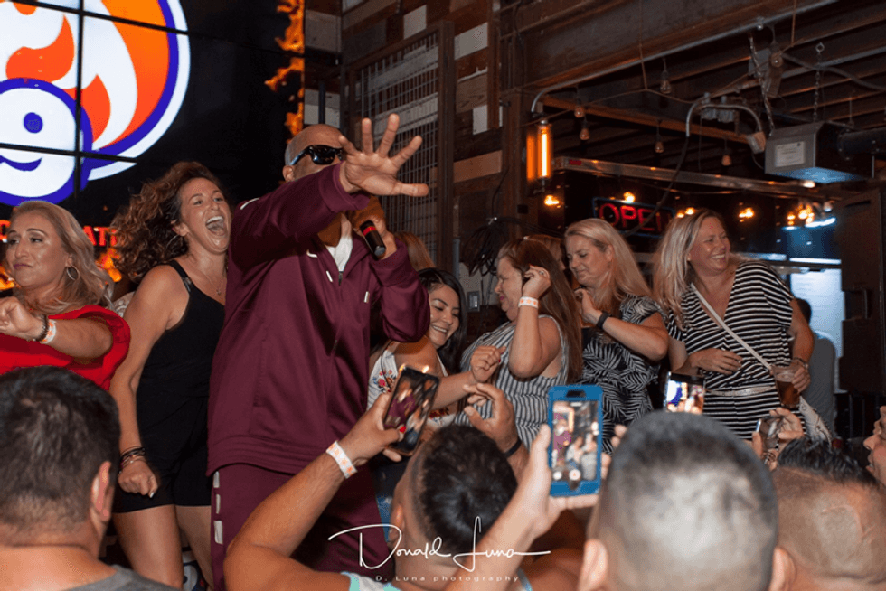 hot 959 throwback throwdown