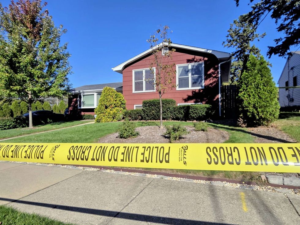 Mundelein police investigate 5 killed in home