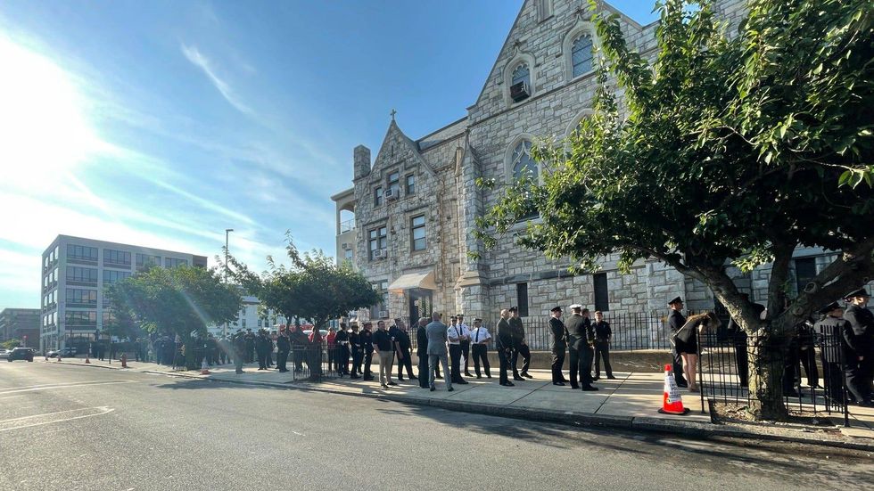 Hundreds of first responders lines up around the block to pay their respects to Lt. Sean Williamson.