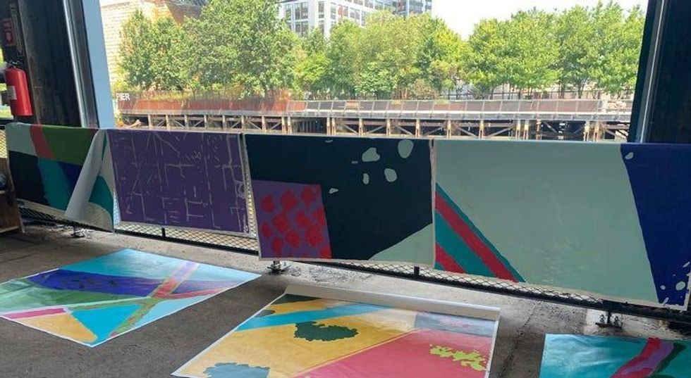 Hundreds turn out to add color to Philadelphia Foundation legacy mural