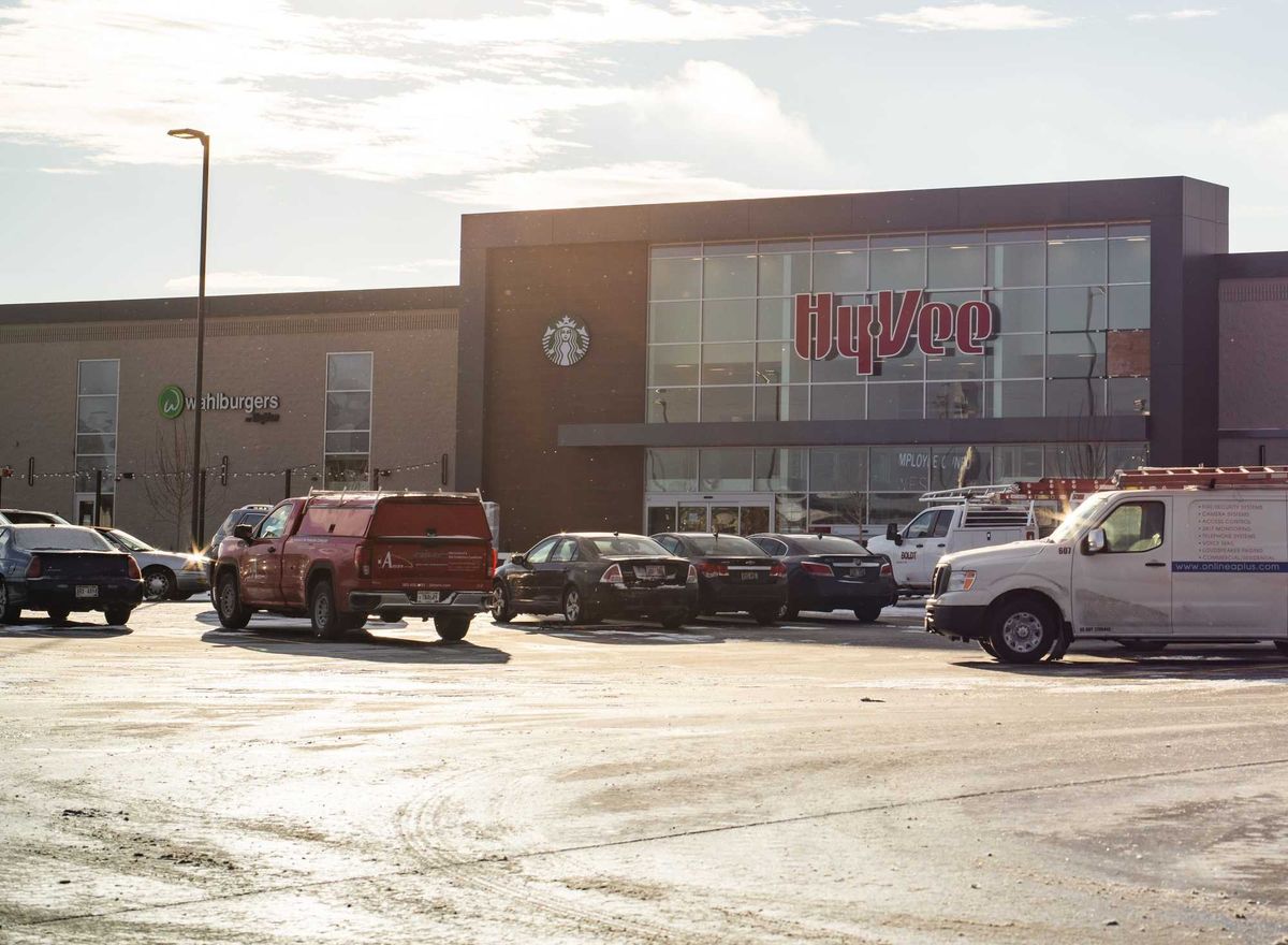 Hy-Vee expands Red Cross hurricane relief efforts, urging shopper donations to help those devastated by storms.