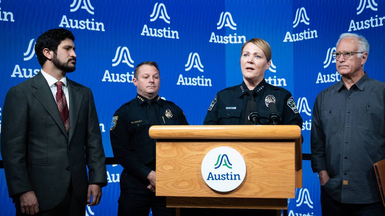 ICE-AUSTIN-DISPAROS 549