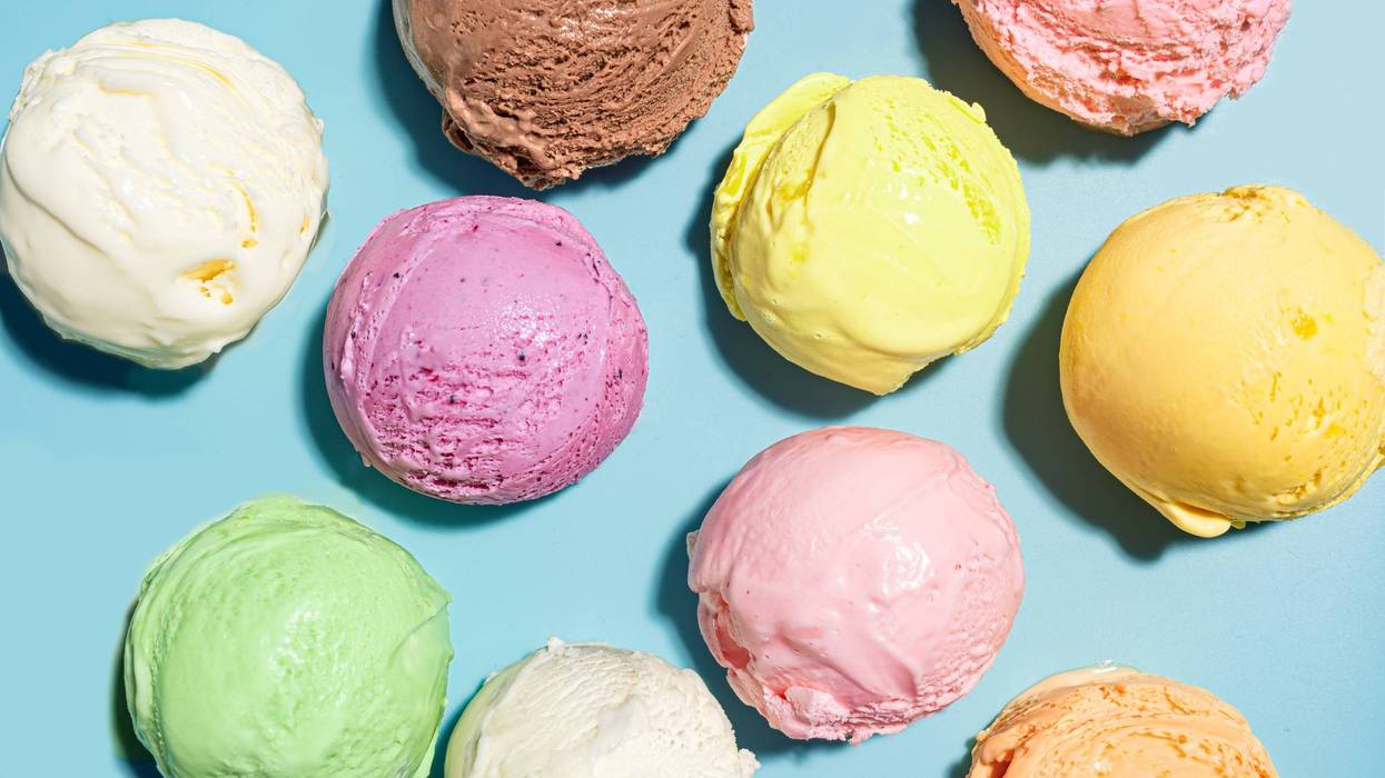 Ice cream scoops pattern on blue