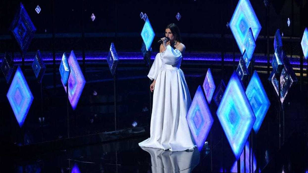 Idina Menzel