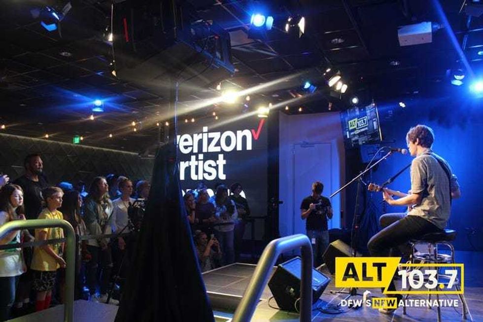 iDKHOW Live At The Verizon Artist Lounge At ALT 103.7 Studios