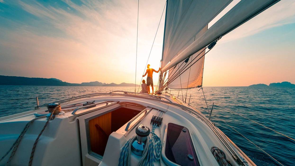 If this yacht's a-rockin'...