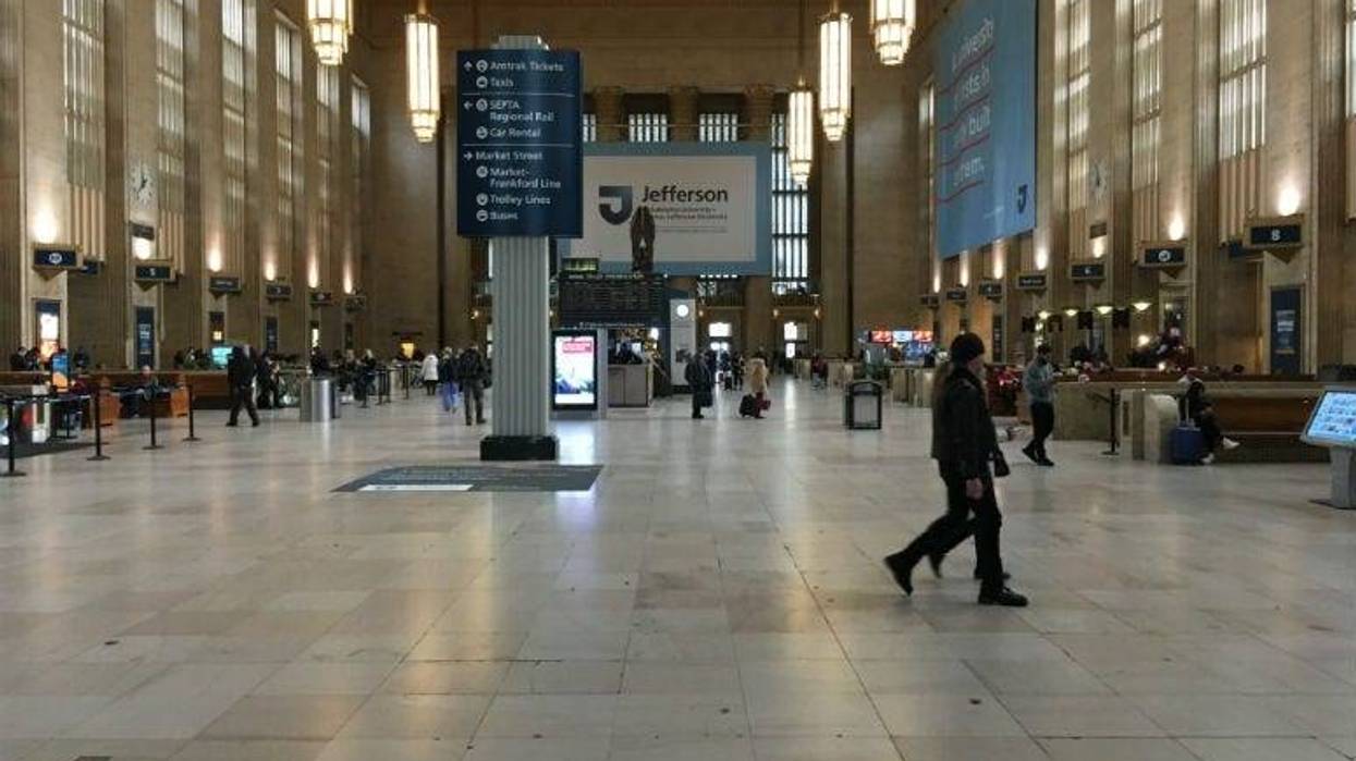 If you're planning to travel to Chicago for this weekends Philadelphia Eagles vs. Chicago Bears playoff game, you have plenty of options.