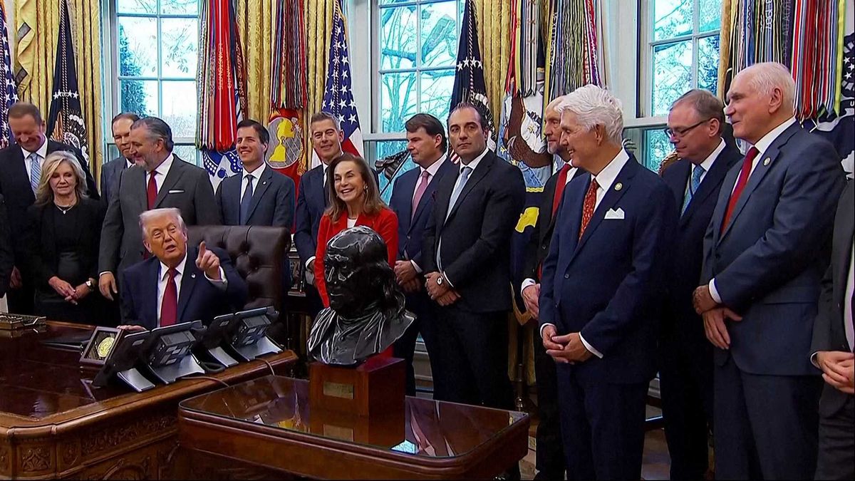 REPORT: ICE allegedly gave $10K bonuses to 'dud' recruits