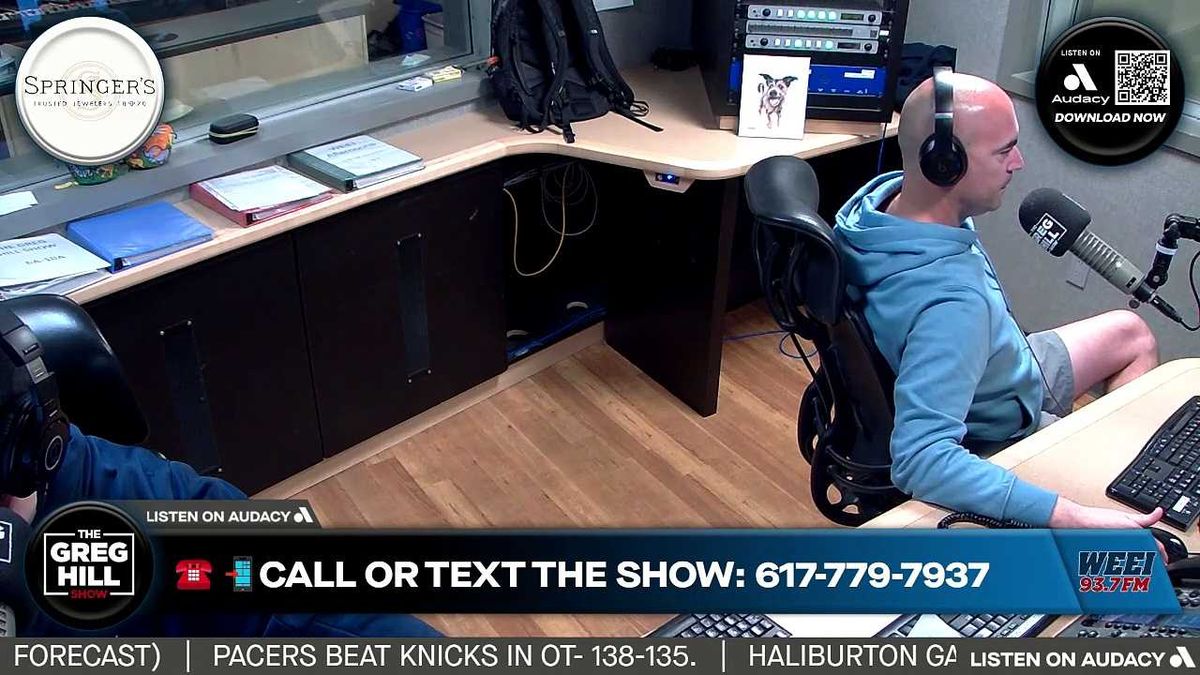 Jason Kelce explains how he and Jeffrey Lurie saved the Tush Push